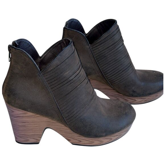 Pierre Dumas Suede Wedge Ankle Boots Women’s 8 Zip Platform Booties Taupe - Picture 8 of 15